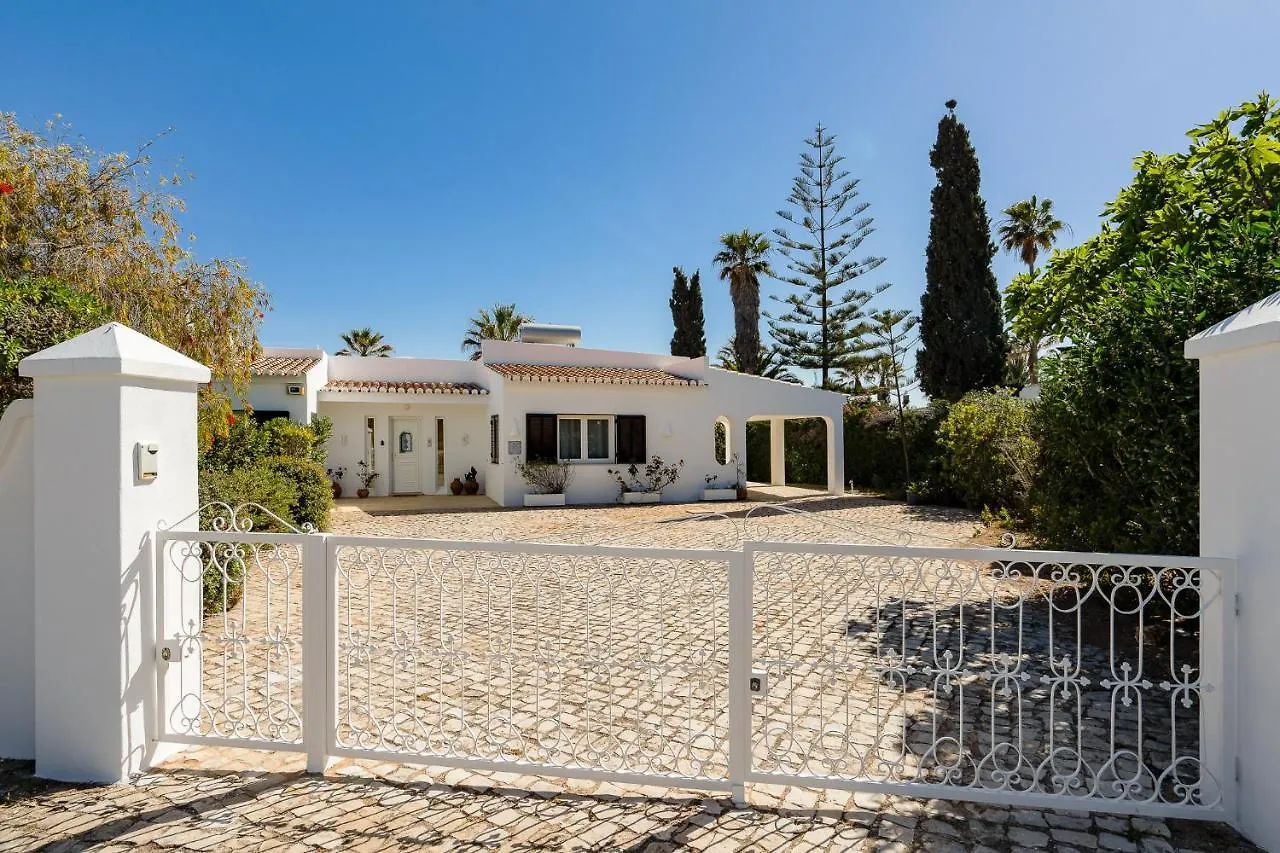 Casa Igreja Villa Carvoeiro